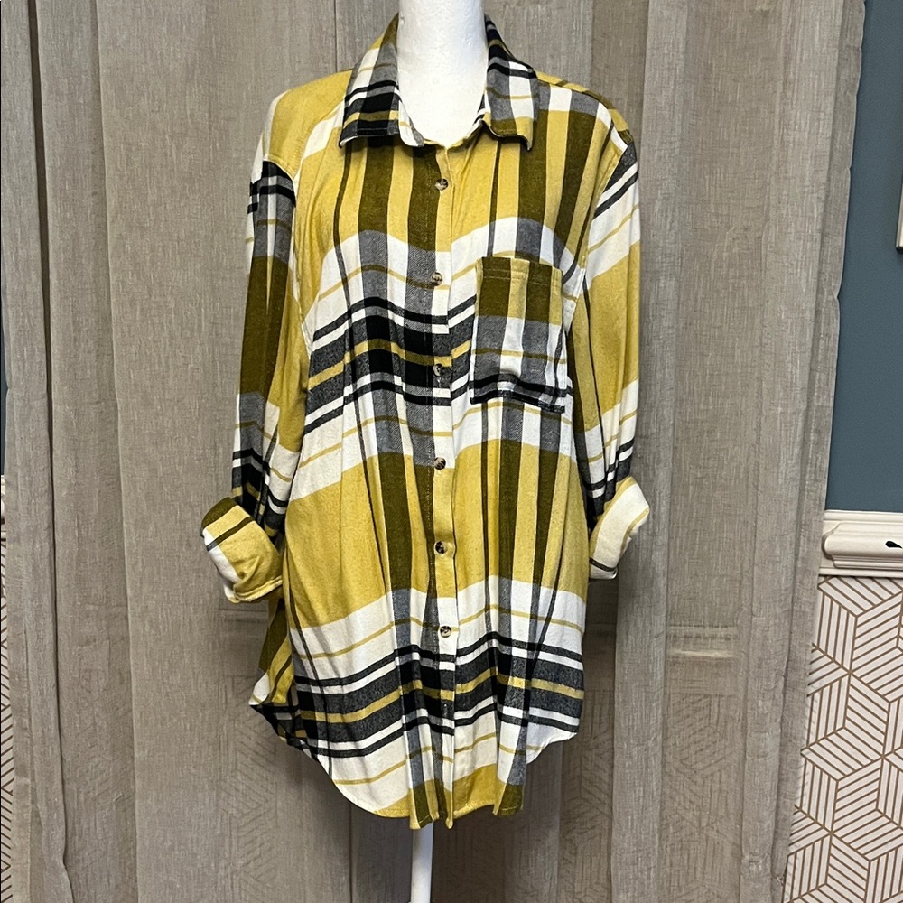 C&C California Yellow and Black Plaid Button Down Shirt